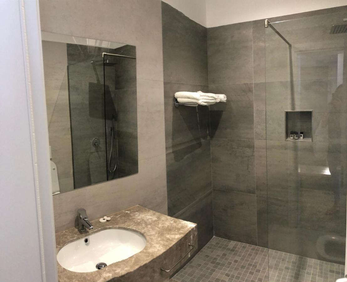 Mirage Hotel Голем Екстериор снимка