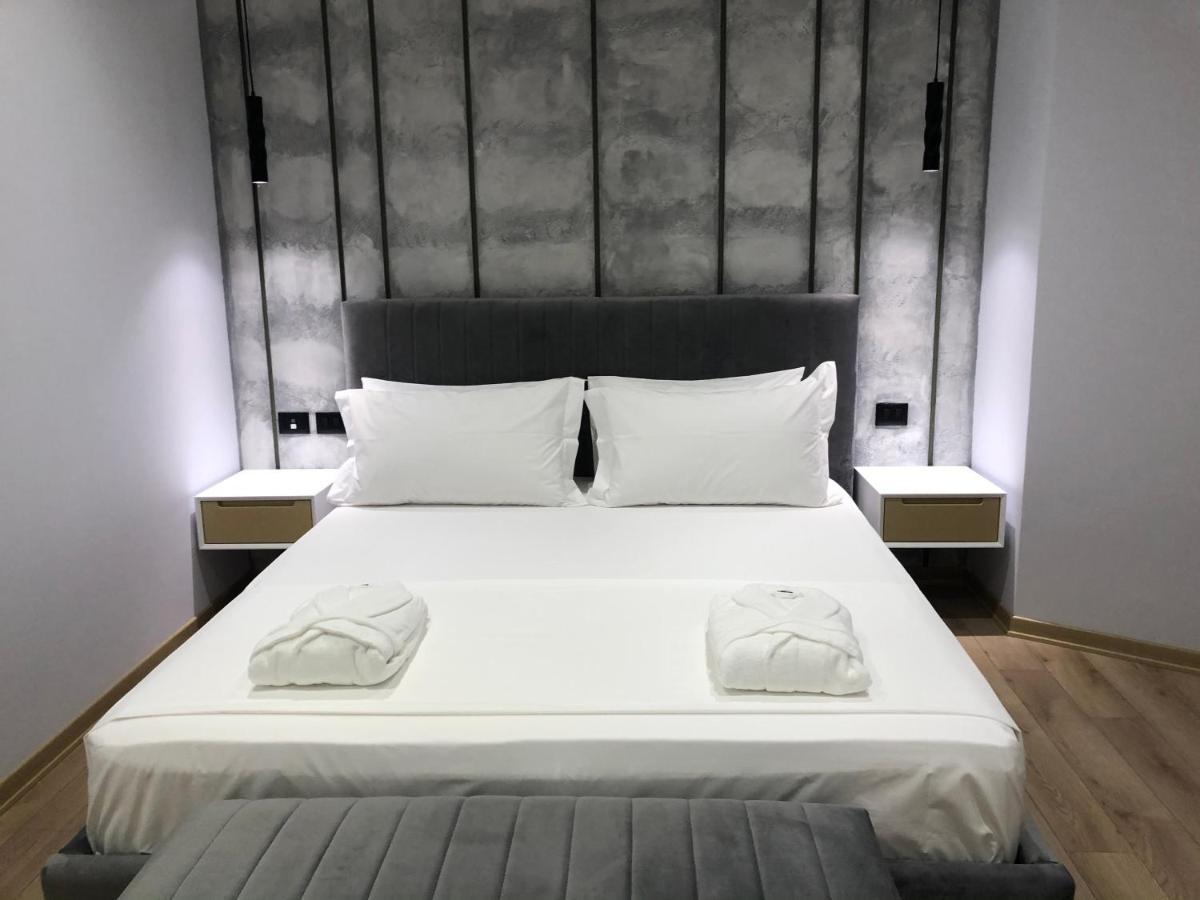 Mirage Hotel Голем Екстериор снимка