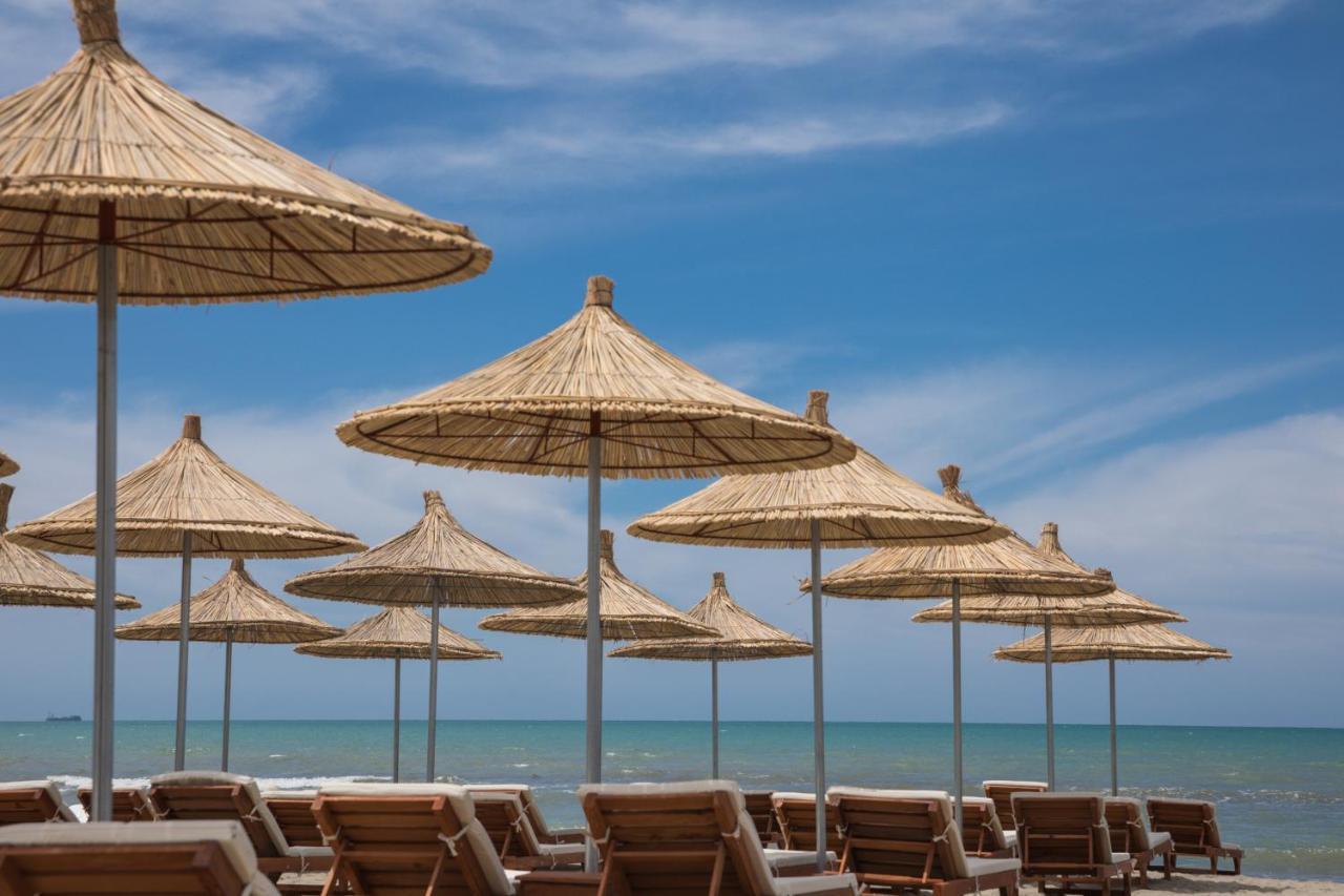 Mirage Hotel Голем Екстериор снимка