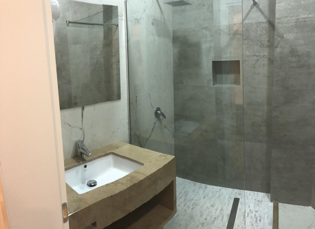 Mirage Hotel Голем Екстериор снимка