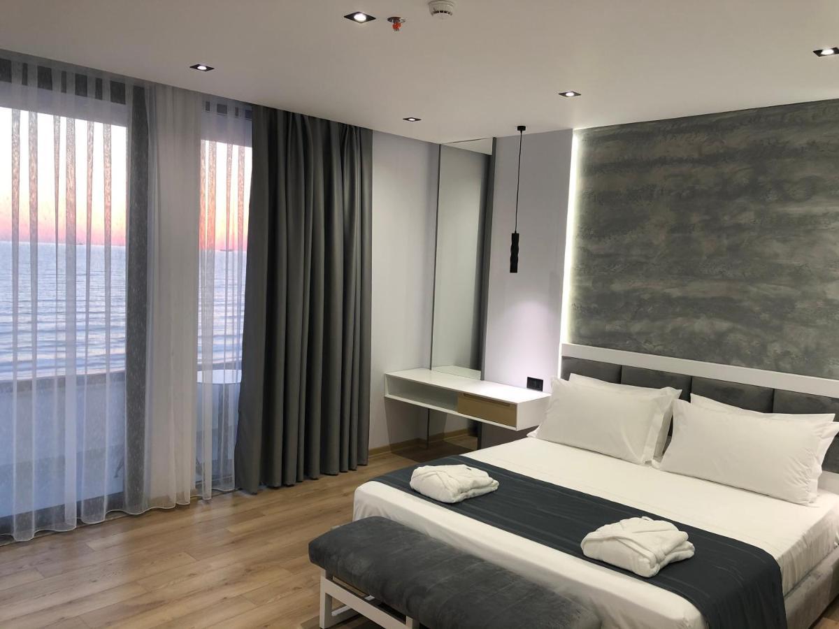 Mirage Hotel Голем Екстериор снимка