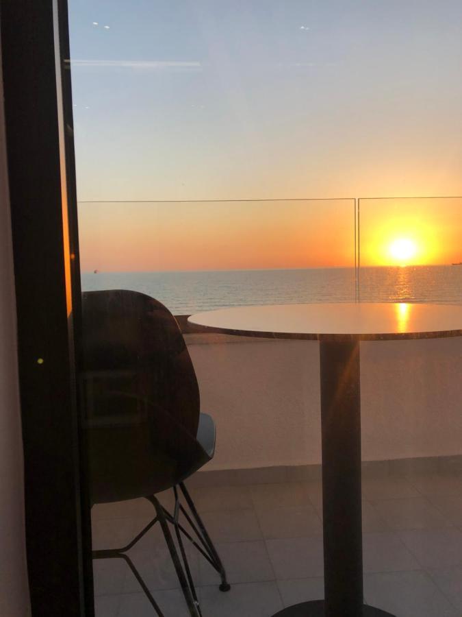Mirage Hotel Голем Екстериор снимка